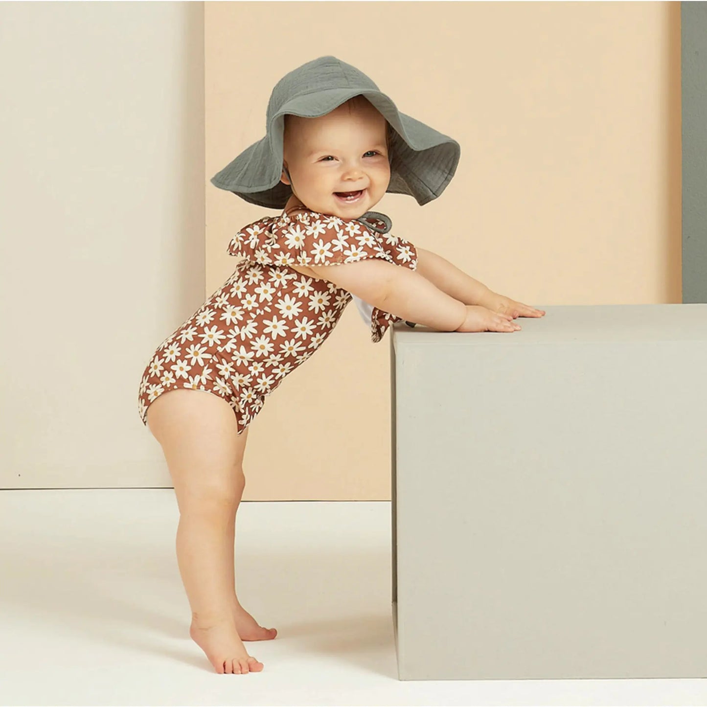 Personality Fashion Girls Ruffled Sling Swimsuit